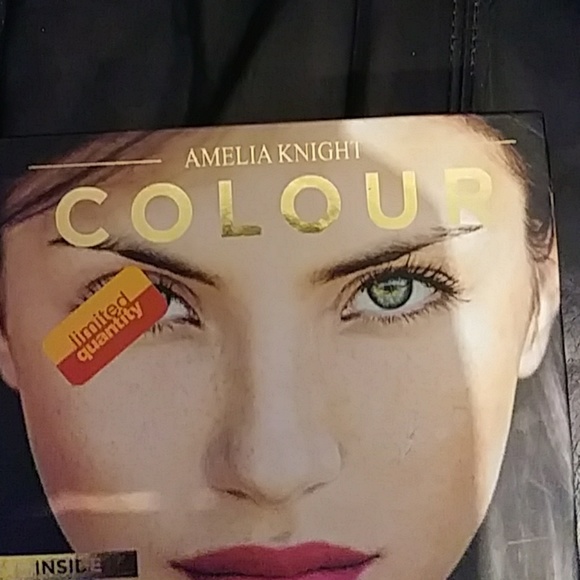 Amelia Knight Colour Kit - Picture 7 of 7